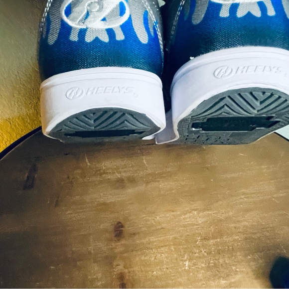 ‼️SOLD‼️HEELYS • Pro 20 Prints • NWOT • Size 4 • Kids - Picture 3 of 8